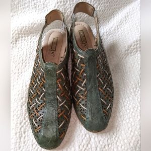 Pikolinos Shoes size 40= US 9.5-10